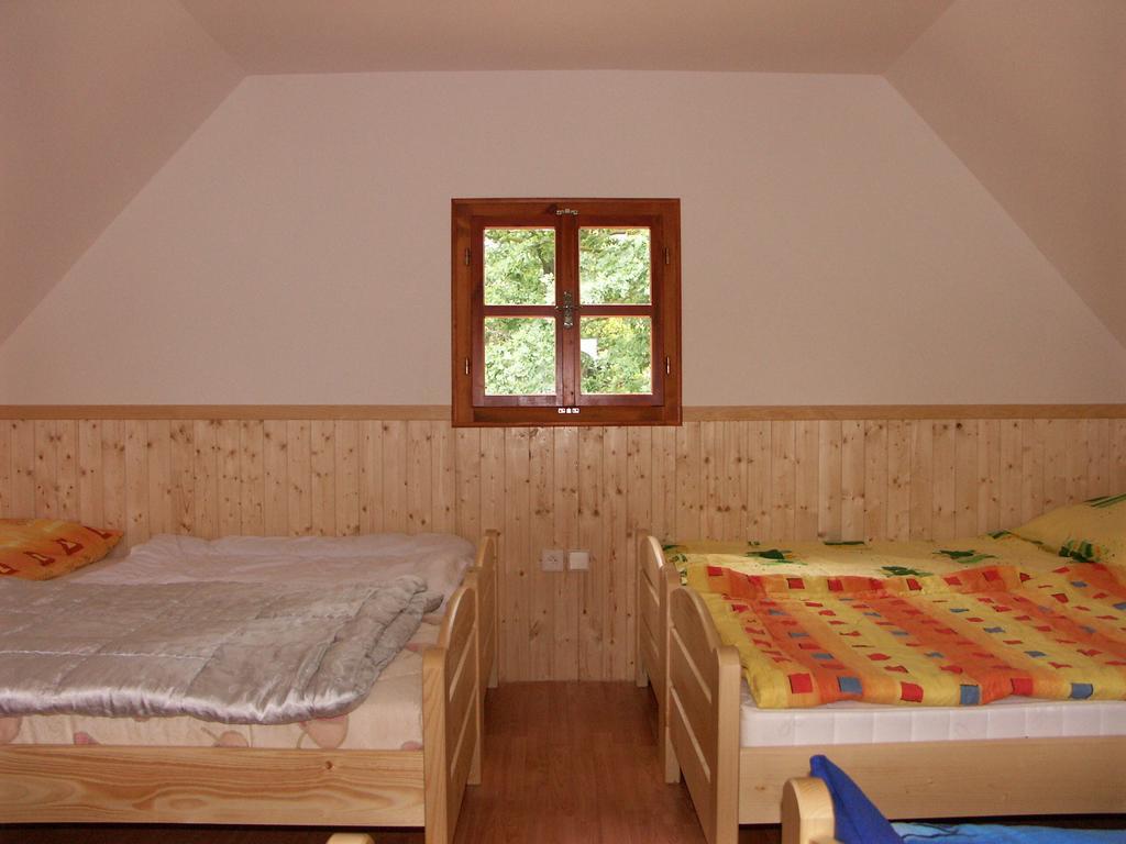 Chaty U Rybnika Brodsky Cerveny Kostelec Room photo